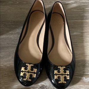 Tory Burch Black Flats size 7, worn twice.